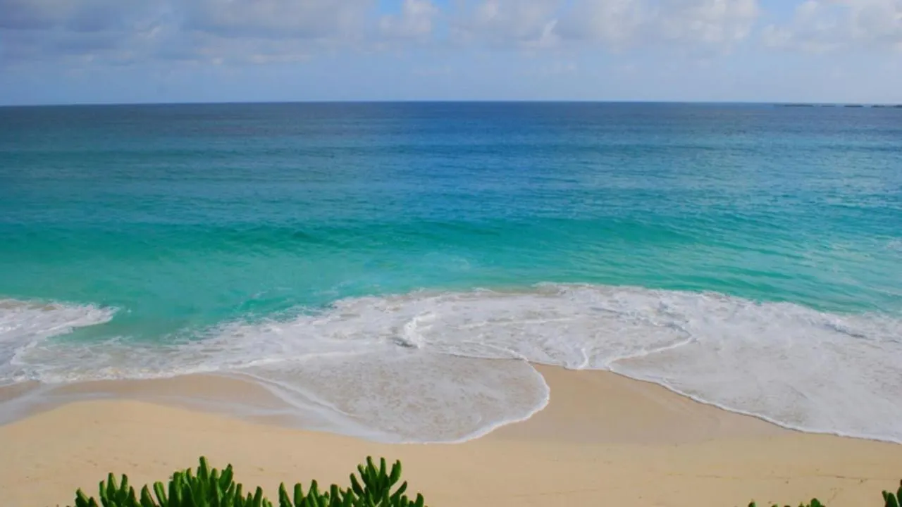 Paradise Island Beach Club Creek Village