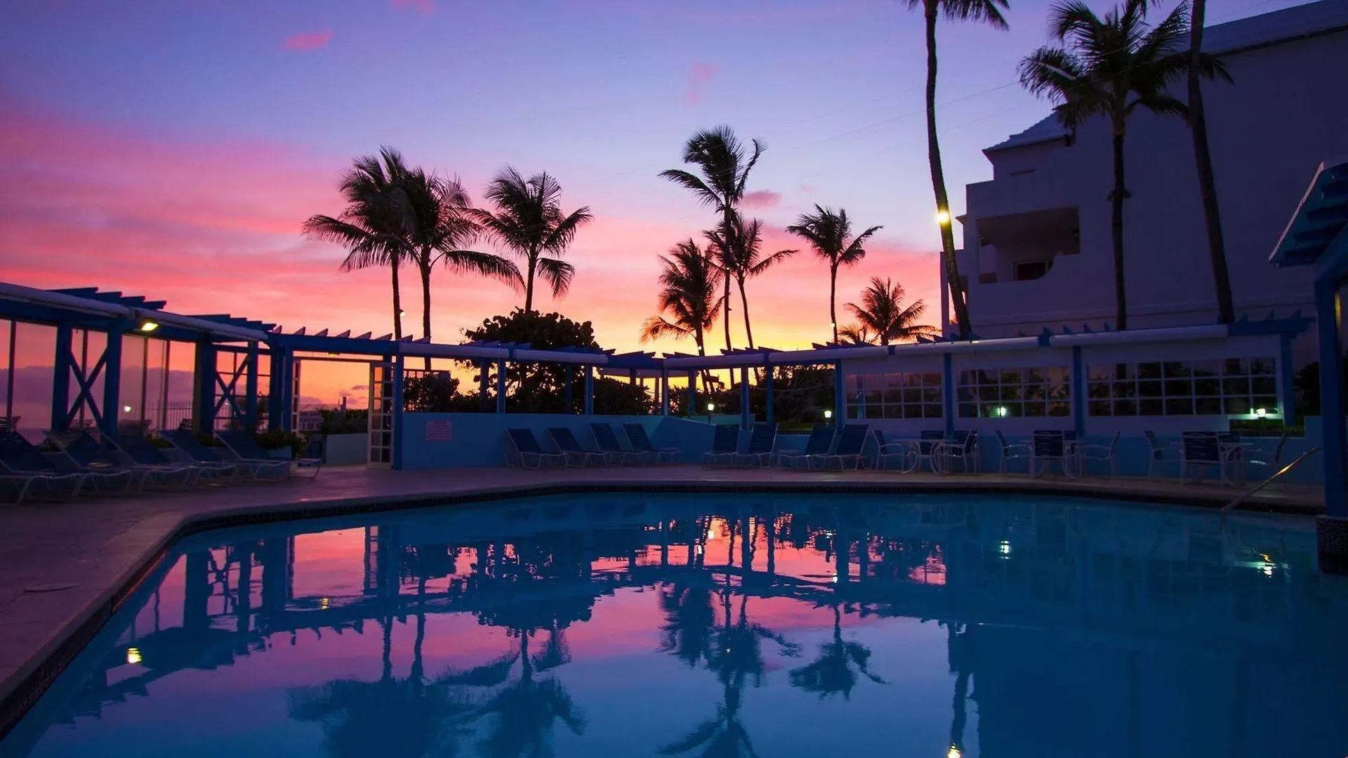 Paradise Island Beach Club Creek Village