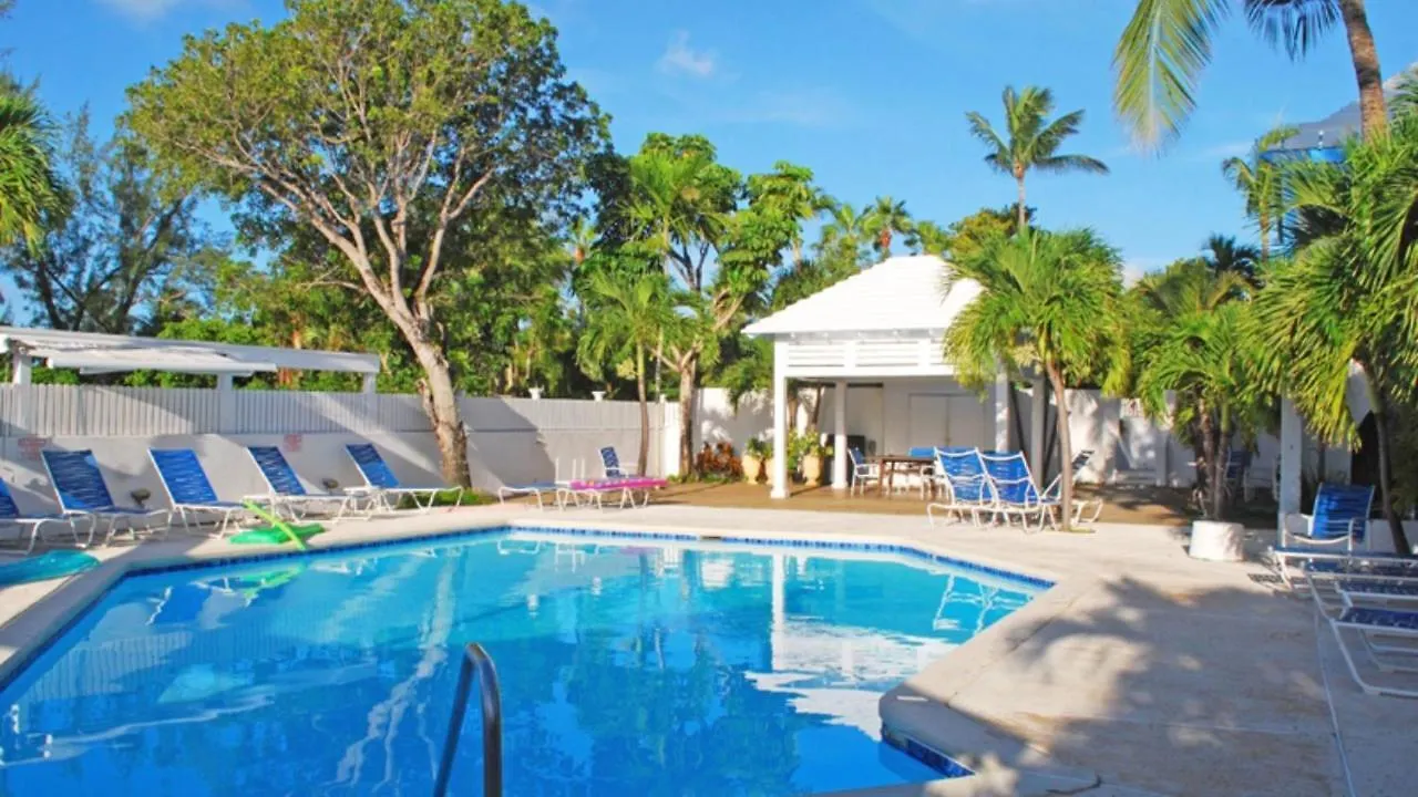Paradise Island Beach Club Creek Village